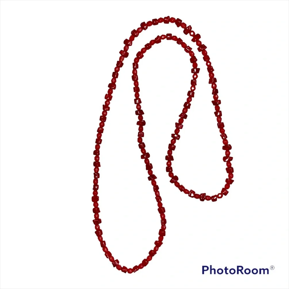 Coral station necklace in euc Host Pick 7/1/22!!!